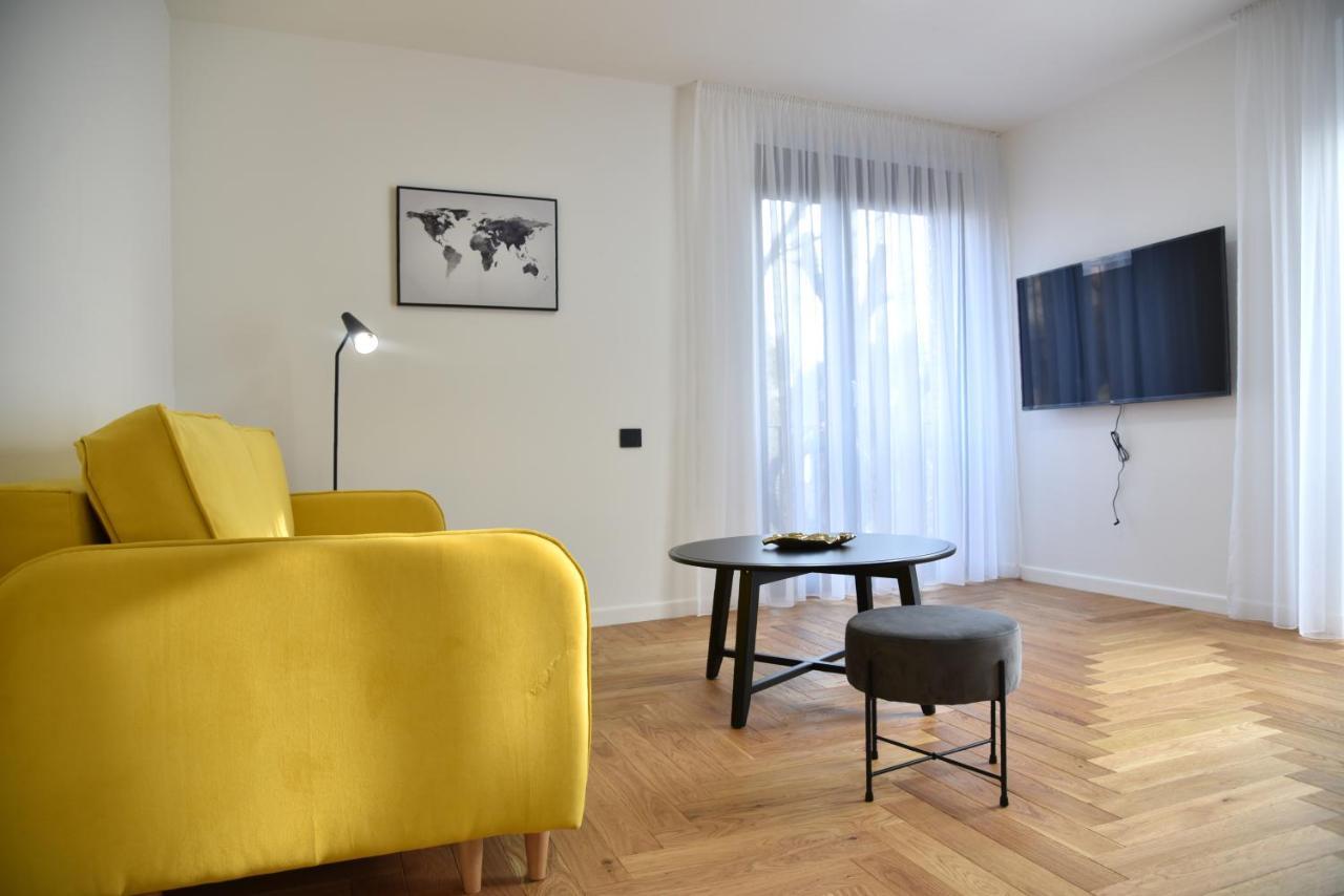 26Bricks Luxury Suites Oradea Exterior foto