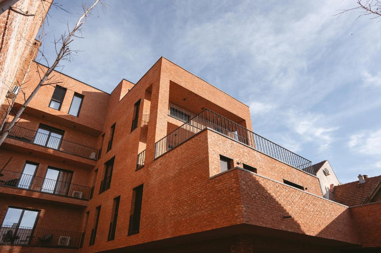 26Bricks Luxury Suites Oradea Exterior foto