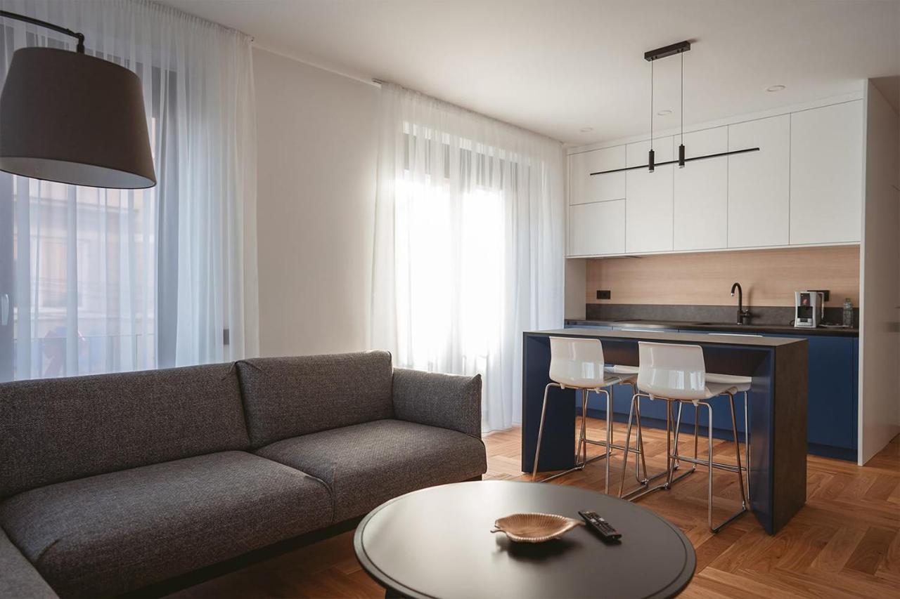 26Bricks Luxury Suites Oradea Exterior foto